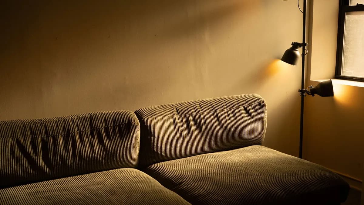 De klok gaat terug: zoveel extra stroom kosten de donkere maanden
